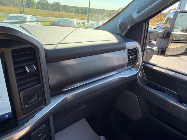 Used 2022 Ford F150 Lariat w/ Max Trailer Tow Package AWD/4WD image 25