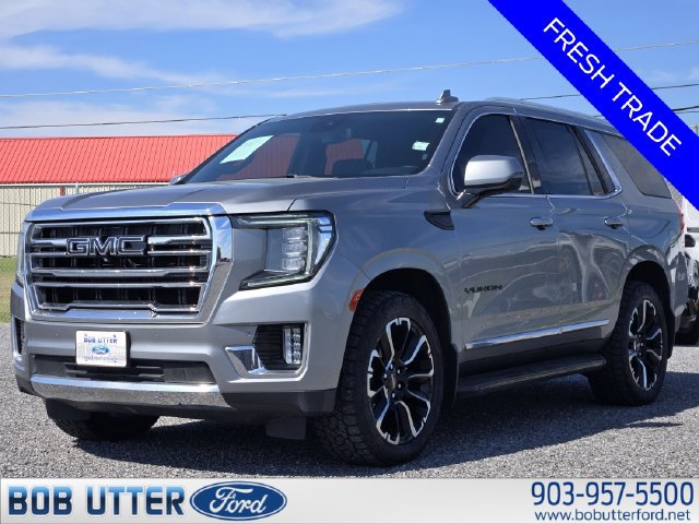 Used 2023 GMC Yukon SLT w/ SLT Premium Package AWD/4WD image 3