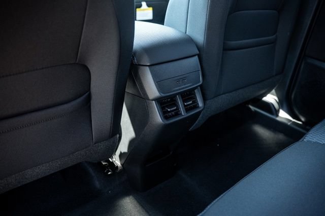 New 2027 Chevrolet Equinox LT w/ Safety and Technology Package FWD image 31