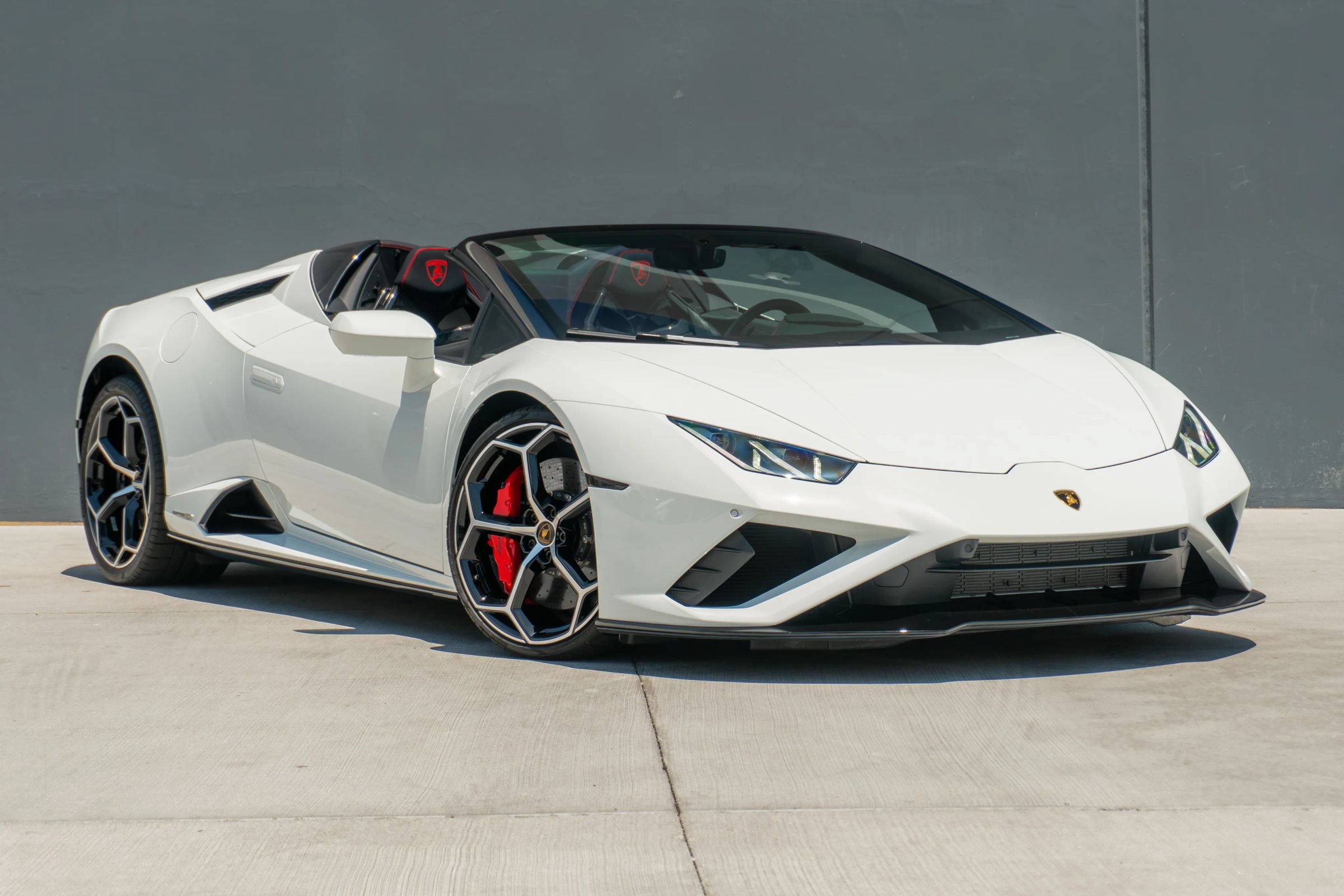 Used 2023 Lamborghini Huracan EVO RWD image 7