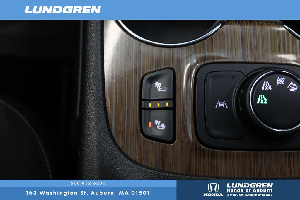 Used 2023 GMC Acadia SLE w/ Driver Convenience Package AWD/4WD image 28