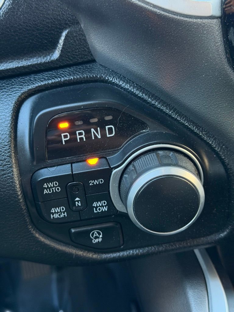 Used 2020 RAM 1500 Big Horn AWD/4WD image 40