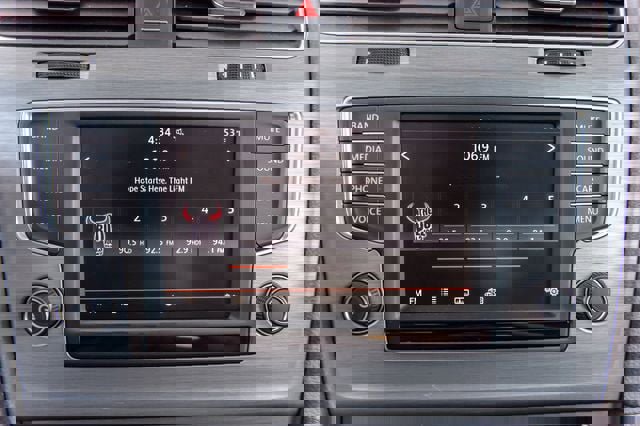 Used 2016 Volkswagen Golf S image 17