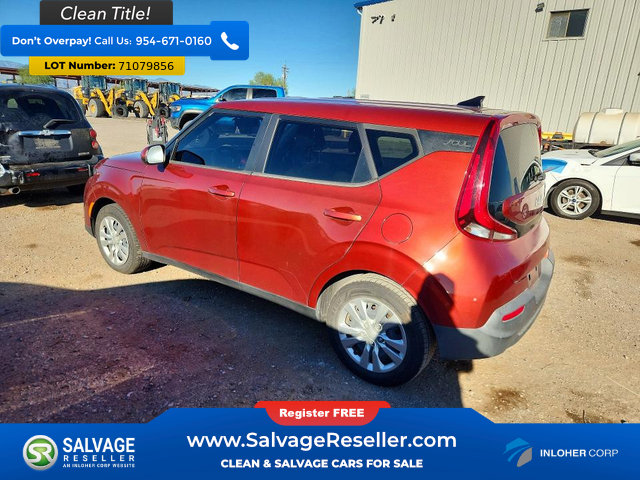 Used 2022 Kia Soul LX FWD image 3