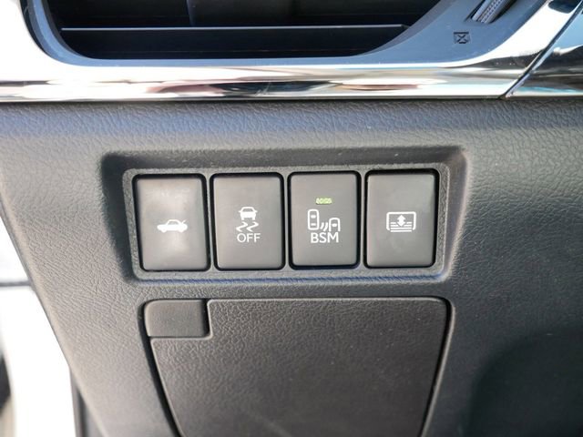 Used 2015 Toyota Avalon Limited w/ Technology Package image 16