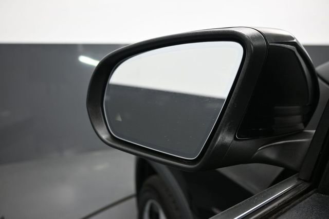 Used 2025 Mercedes-Benz GLA 250 image 9