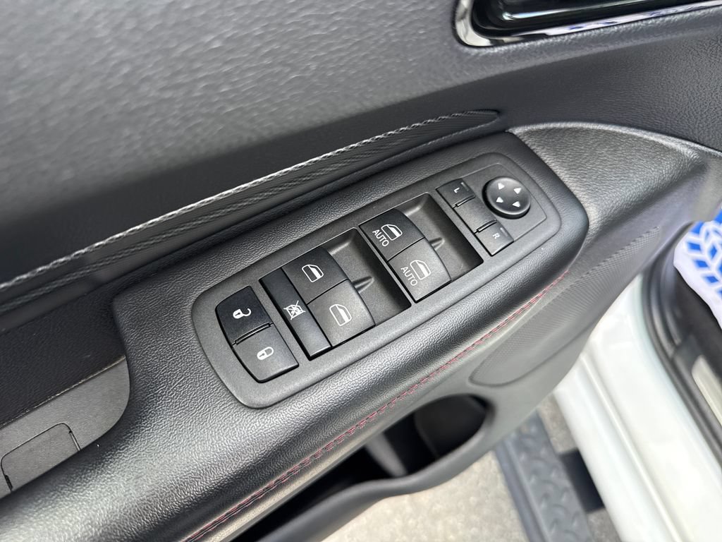 Used 2022 Dodge Durango R/T w/ Blacktop Package AWD/4WD image 24