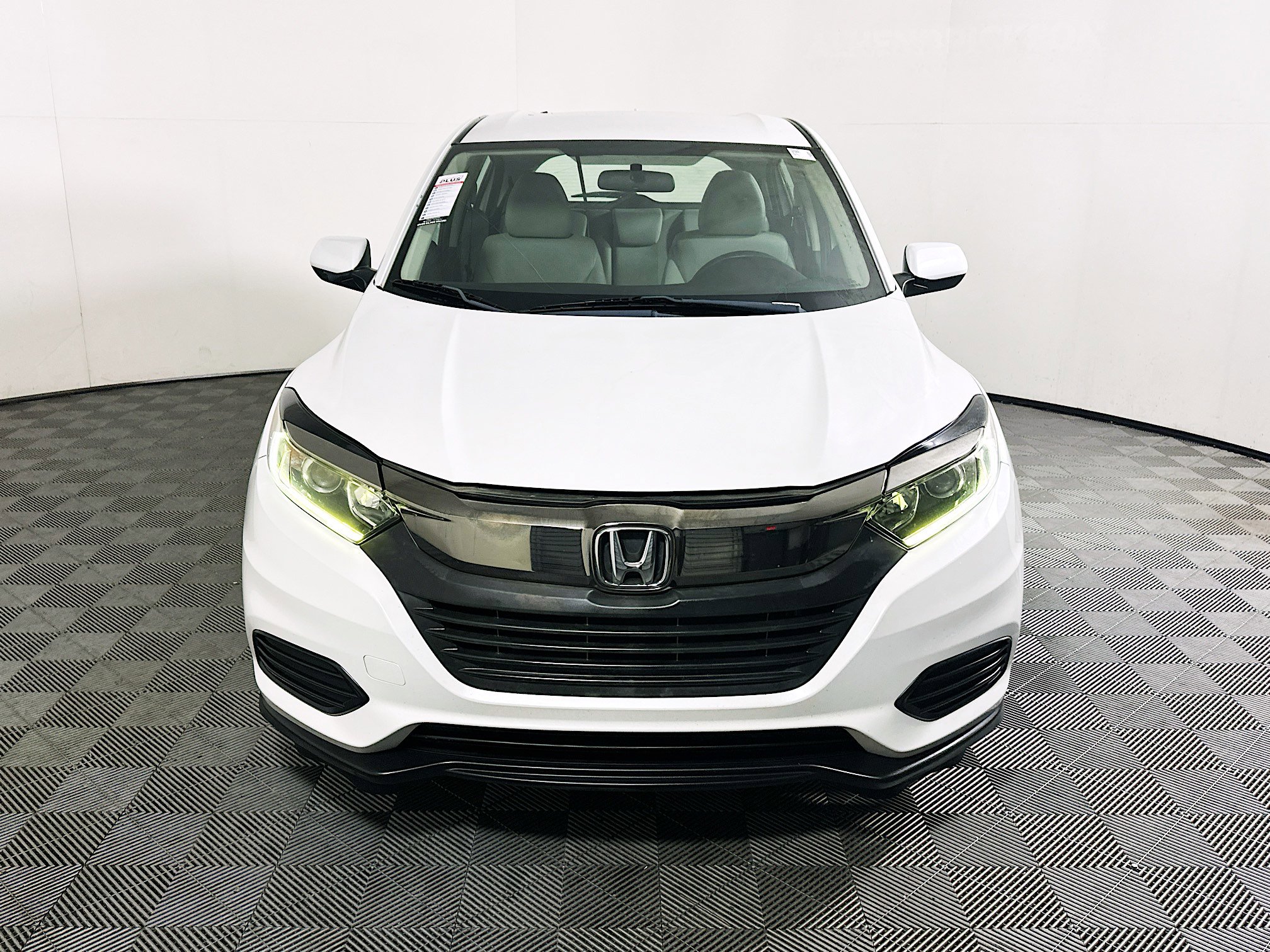 Used 2019 Honda HR-V LX image 8