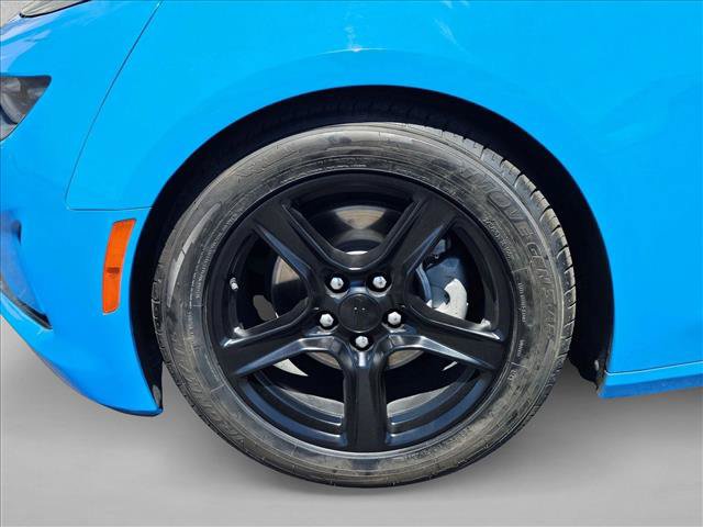 Used 2023 Chevrolet Camaro LT w/ Technology Package RWD image 22