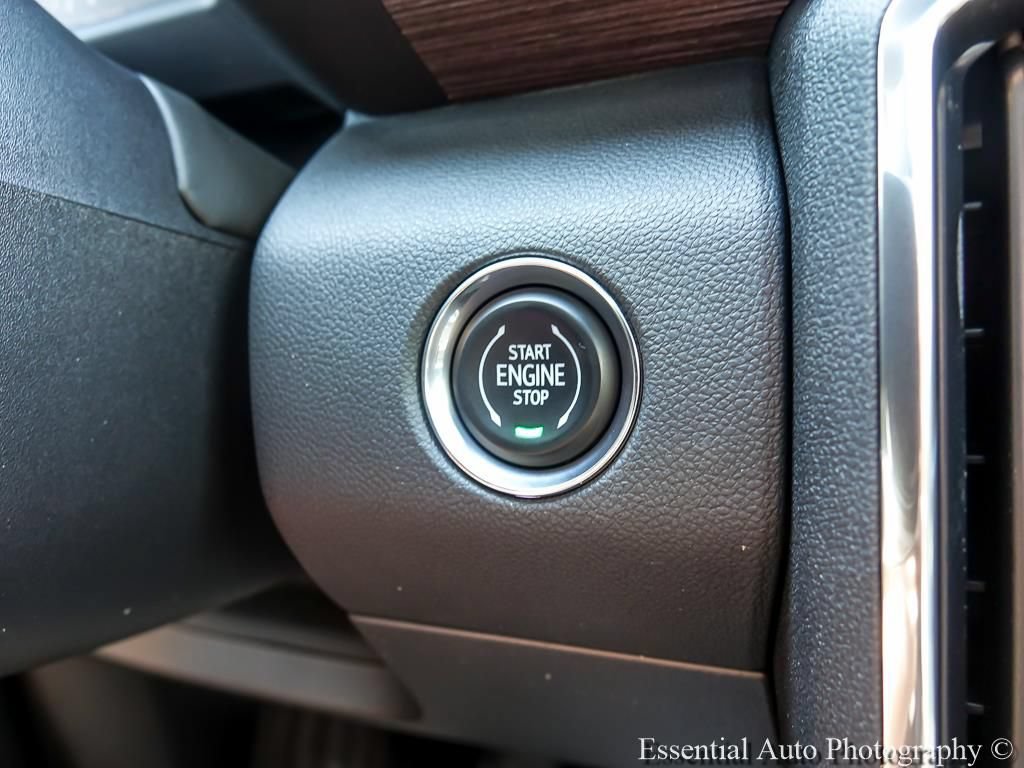 Certified 2026 GMC Acadia Denali w/ Super Cruise Package AWD/4WD image 18
