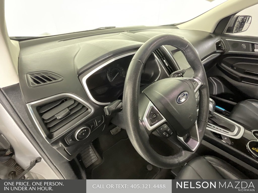 Used 2018 Ford Edge Titanium image 30
