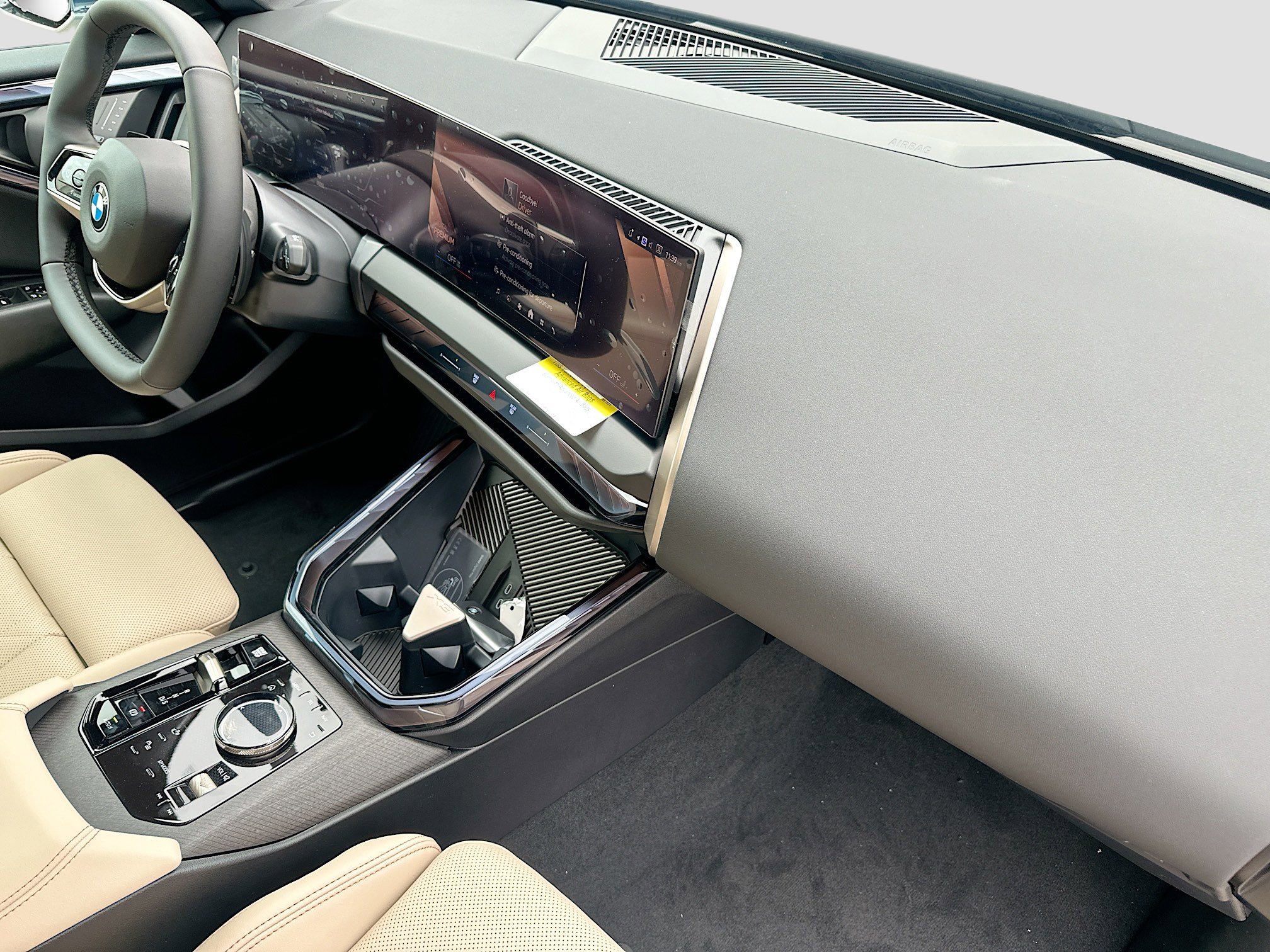 New 2025 BMW X3 xDrive30i w/ Convenience Package image 24