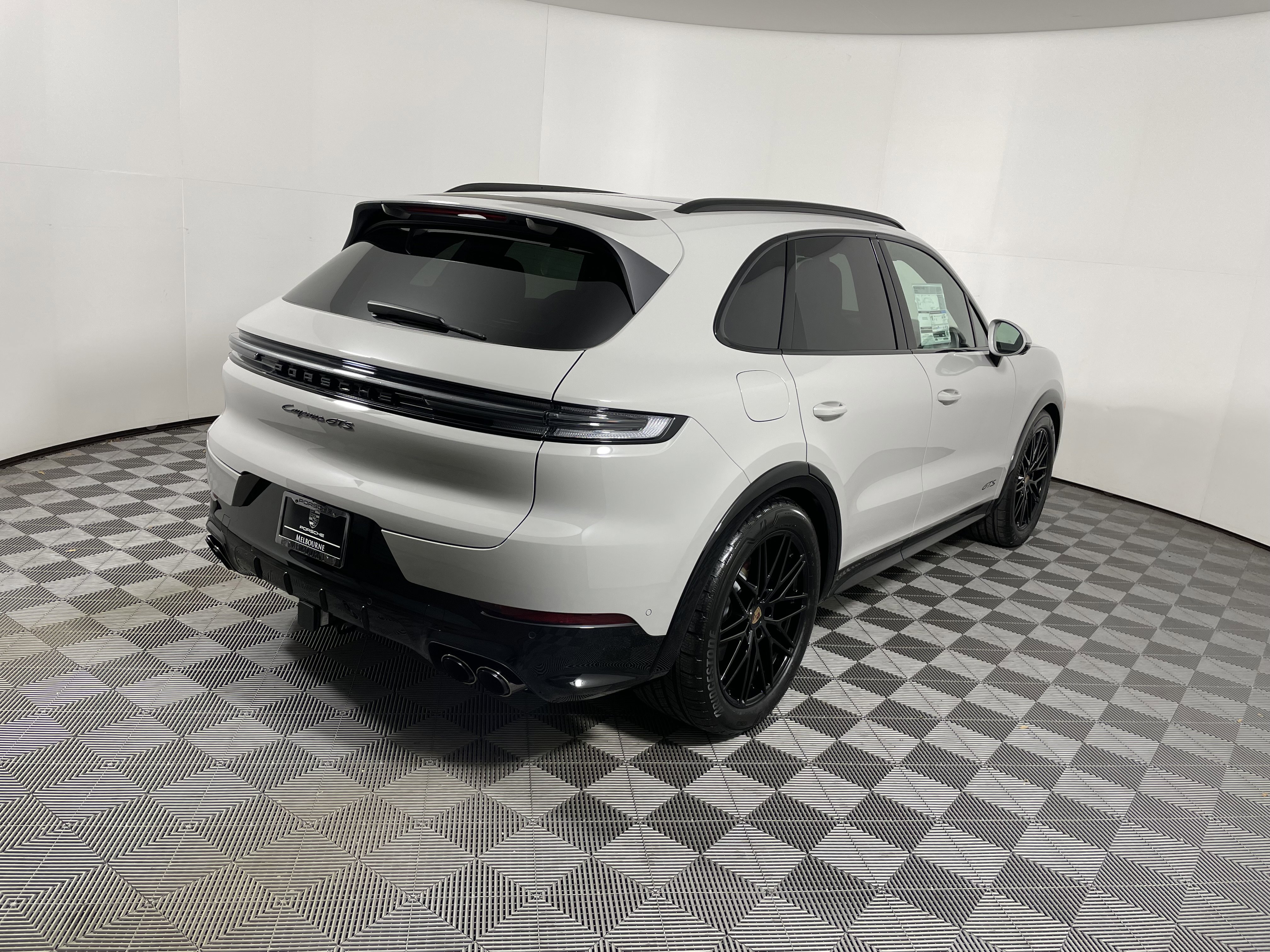 New 2026 Porsche Cayenne GTS image 7