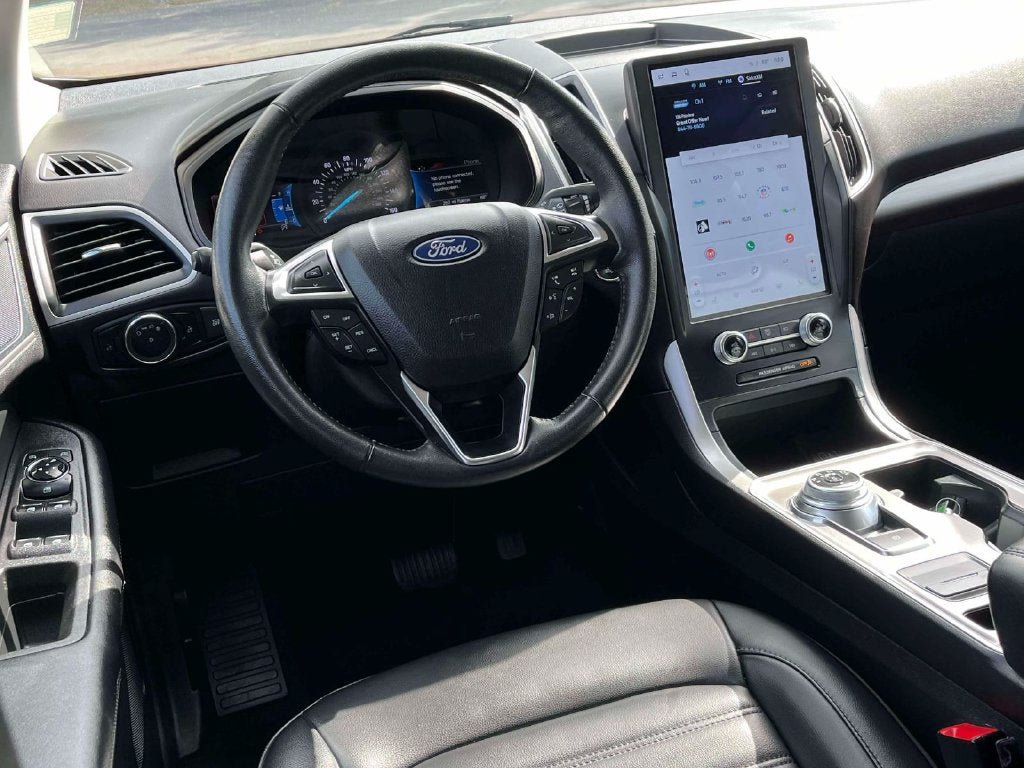 Used 2024 Ford Edge SEL AWD/4WD image 12