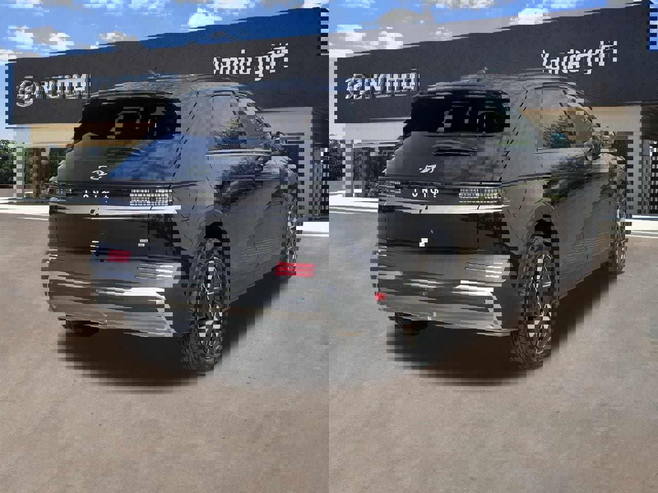 Used 2025 Hyundai Ioniq 5 SEL image 14