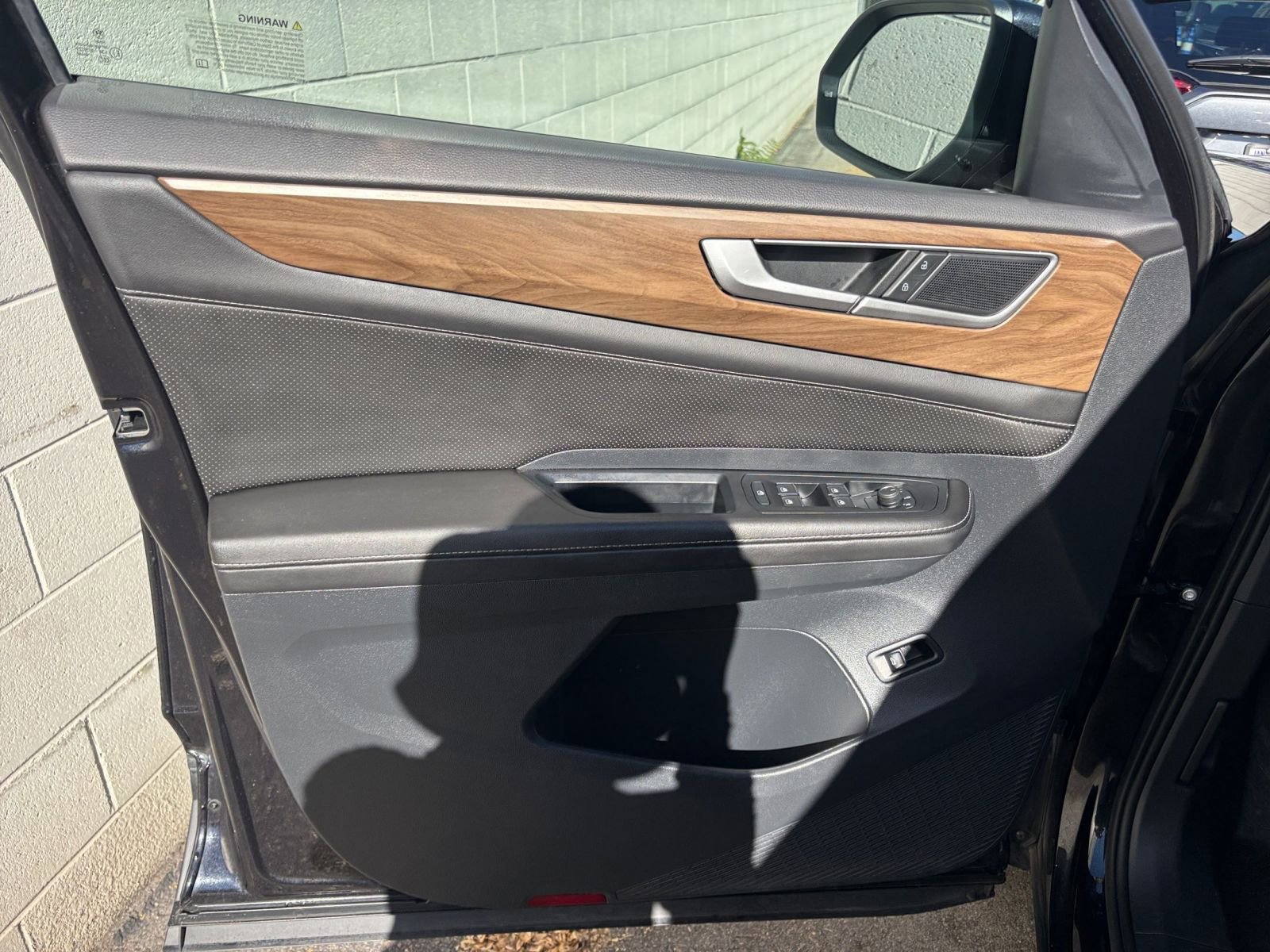 Used 2025 Volkswagen Atlas SE image 20