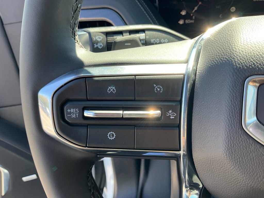 New 2026 GMC Yukon XL Elevation w/ LPO, Get Active Package image 29