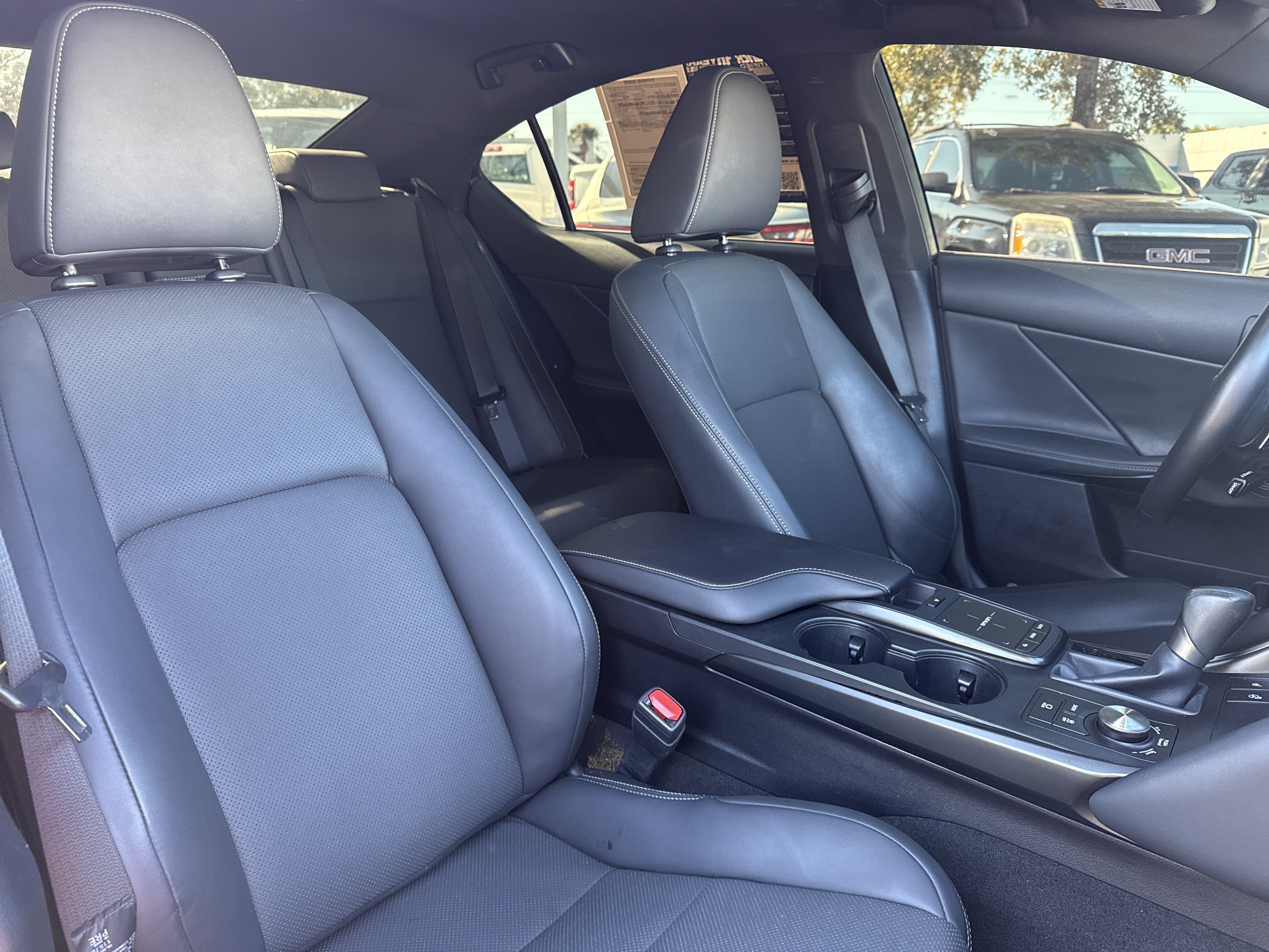 Used 2025 Lexus IS 350 F Sport w/ Accessory Package 2 RWD image 32