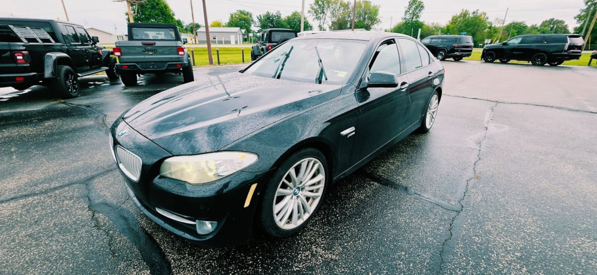 Used 2012 BMW 550i xDrive Sedan AWD/4WD image 7