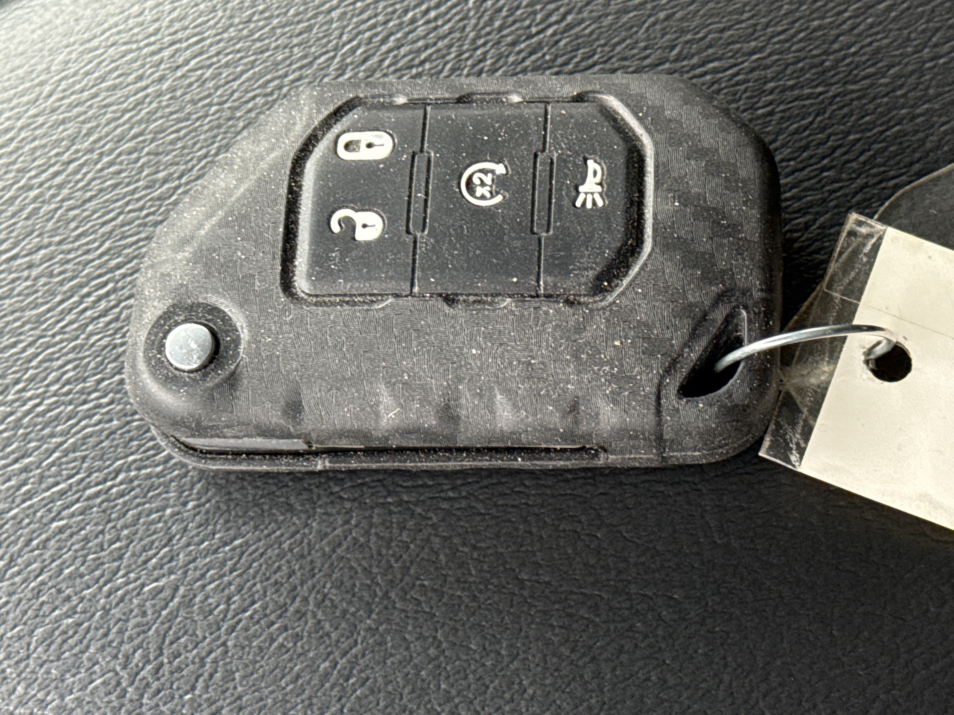 Used 2020 Jeep Wrangler Unlimited Sahara image 35