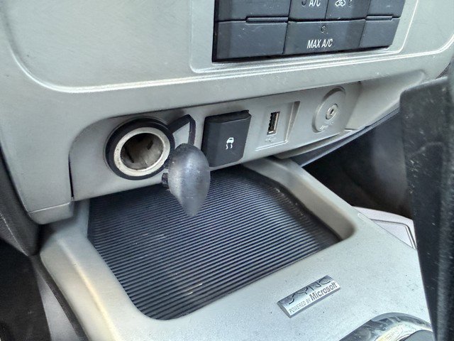 Used 2010 Ford Escape XLT FWD image 25