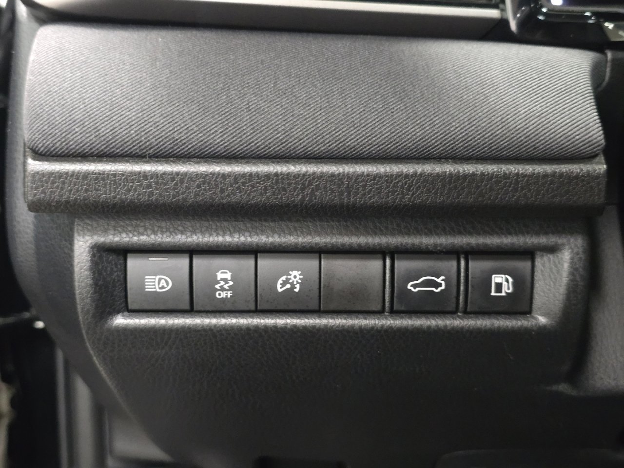 Certified 2025 Toyota Camry LE image 23