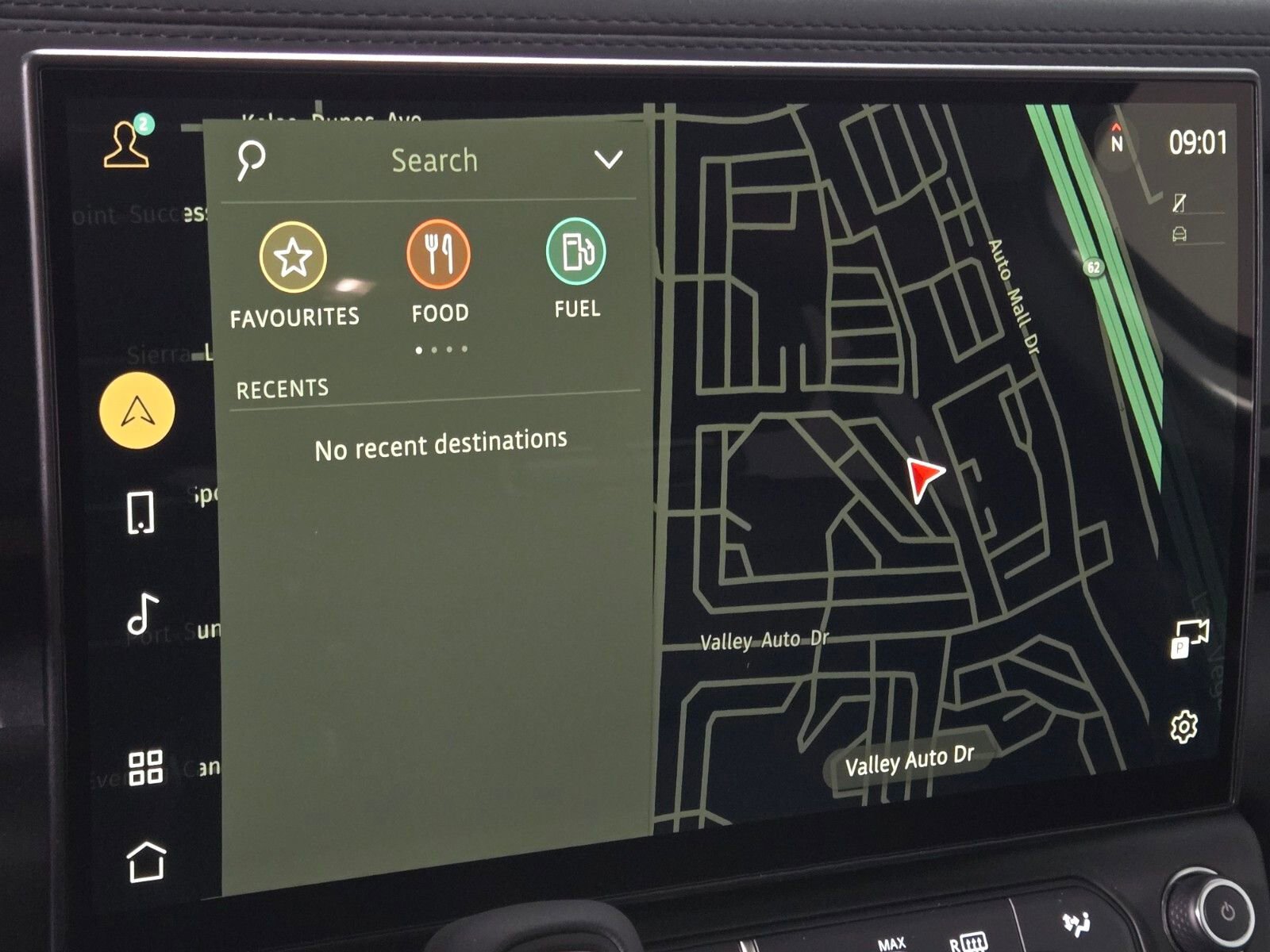 New 2026 Land Rover Defender 110 S AWD/4WD image 27