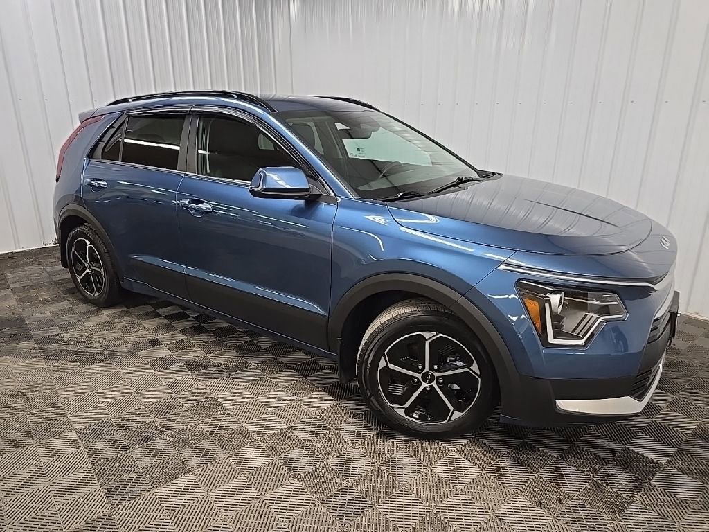 Used 2023 Kia Niro EX FWD image 7