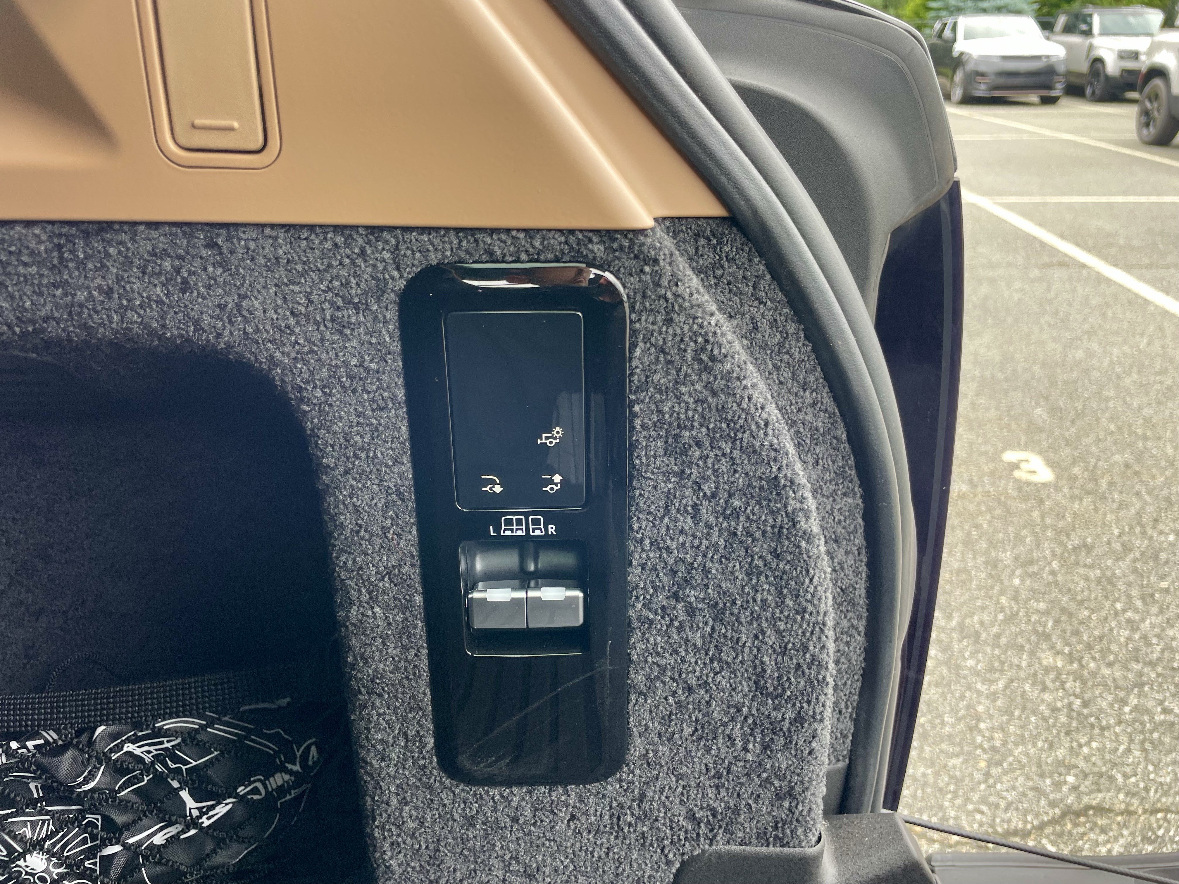 Used 2023 Land Rover Range Rover SE AWD/4WD image 37