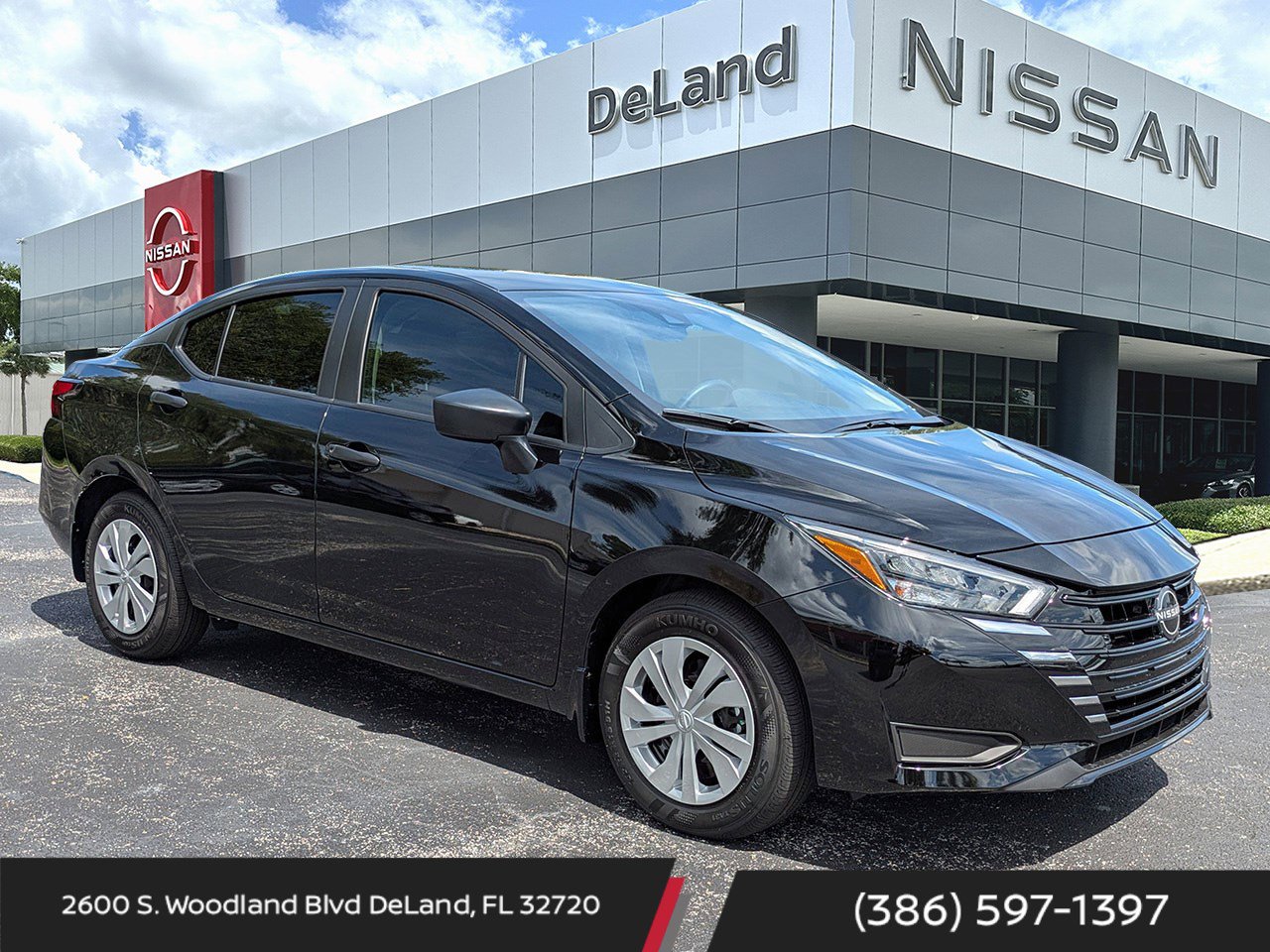 New 2025 Nissan Versa S w/ Trunk Package