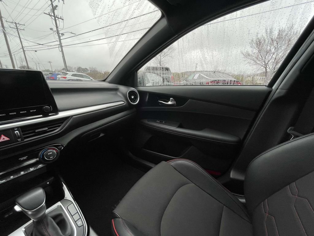 Used 2023 Kia Forte GT image 30