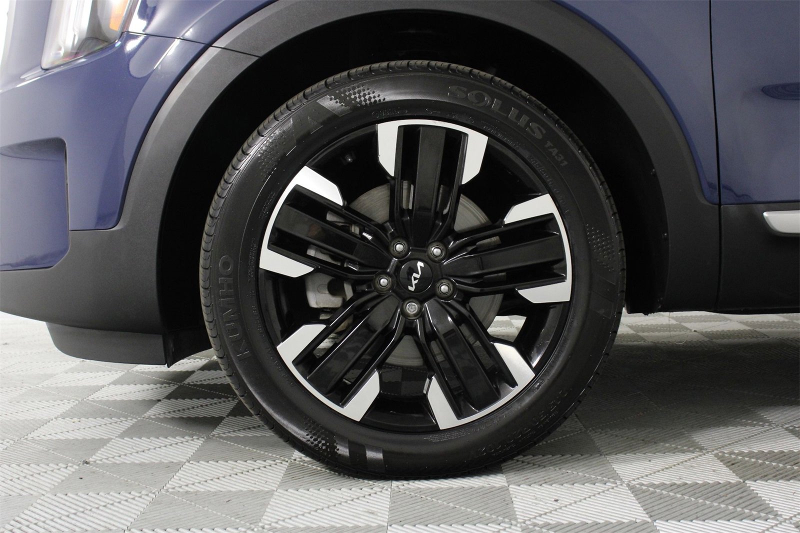 Used 2023 Kia Telluride SX image 27