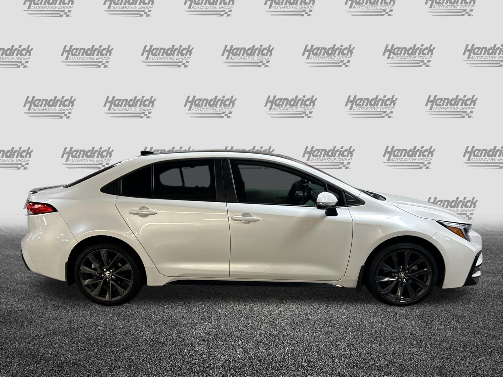 Used 2025 Toyota Corolla SE w/ Convenience Package FWD image 11
