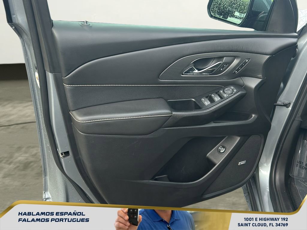Used 2023 Chevrolet Traverse Premier w/ LPO, Cargo Package image 10