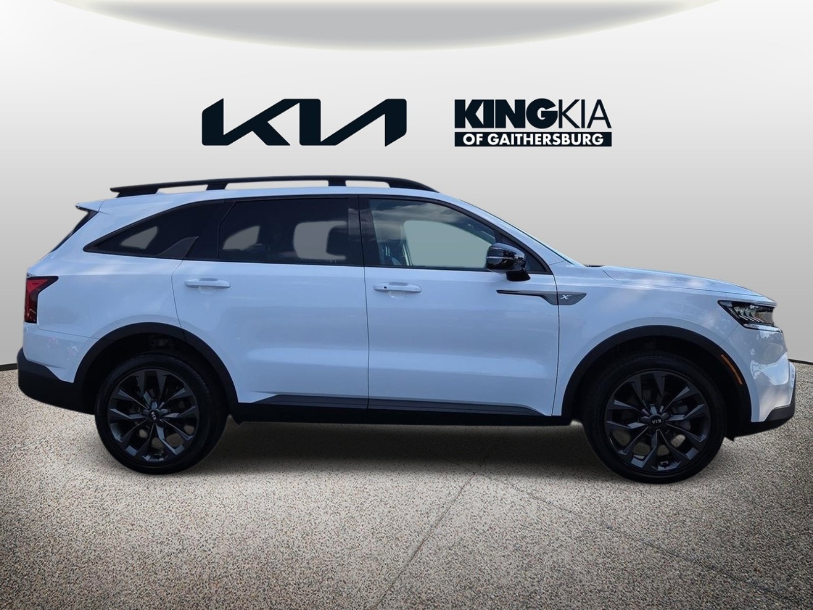 Certified 2021 Kia Sorento EX w/ EX AWD X-Line Package image 2