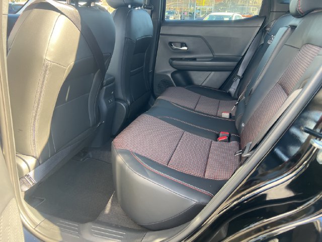 New 2026 Nissan Kicks SR w/ SR Premium Package AWD/4WD image 12