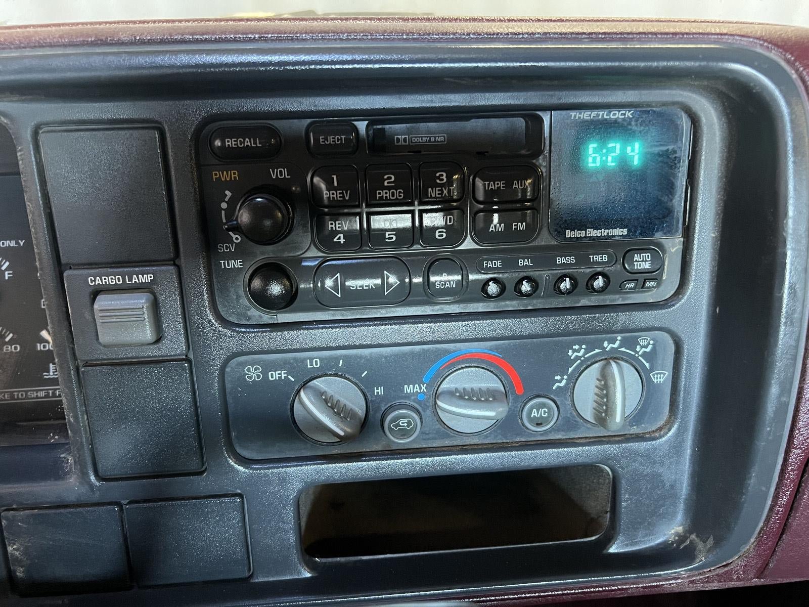 Used 1995 Chevrolet Silverado 1500 4x4 Extended Cab image 11
