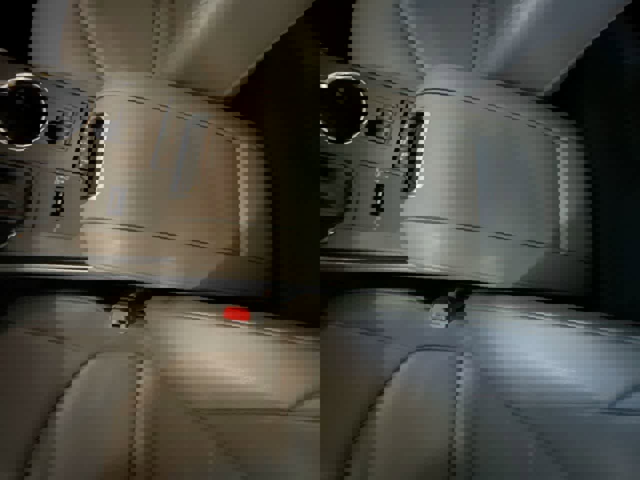 Used 2020 Toyota Highlander XLE image 21