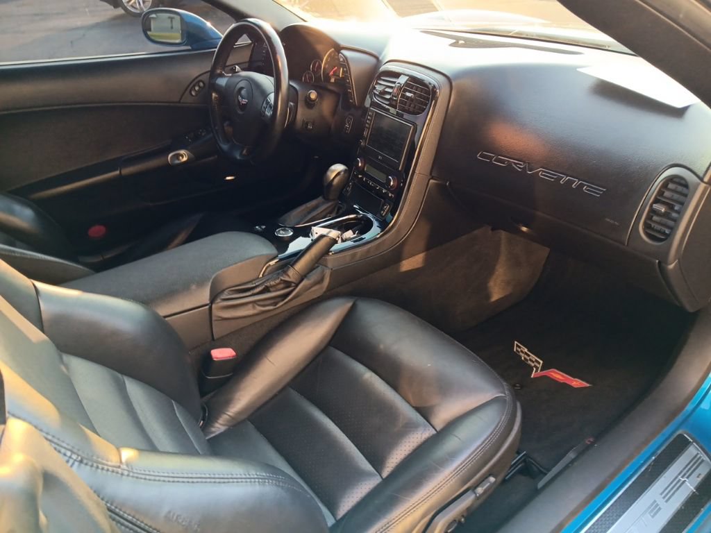 Used 2008 Chevrolet Corvette Convertible w/ Preferred Equipment Group RWD image 28