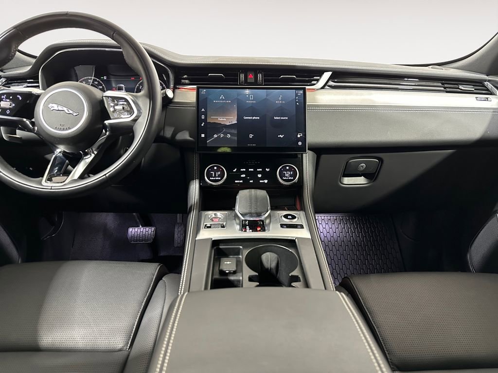Used 2026 Jaguar F-PACE R-Dynamic S AWD/4WD image 11