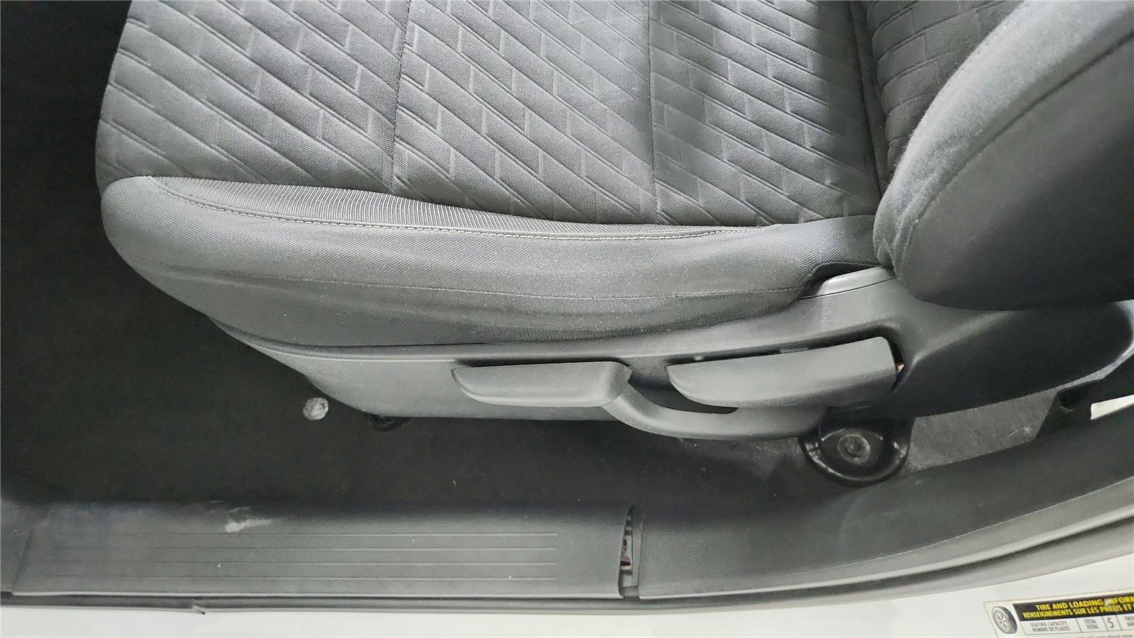 Used 2022 Nissan Kicks S FWD image 10