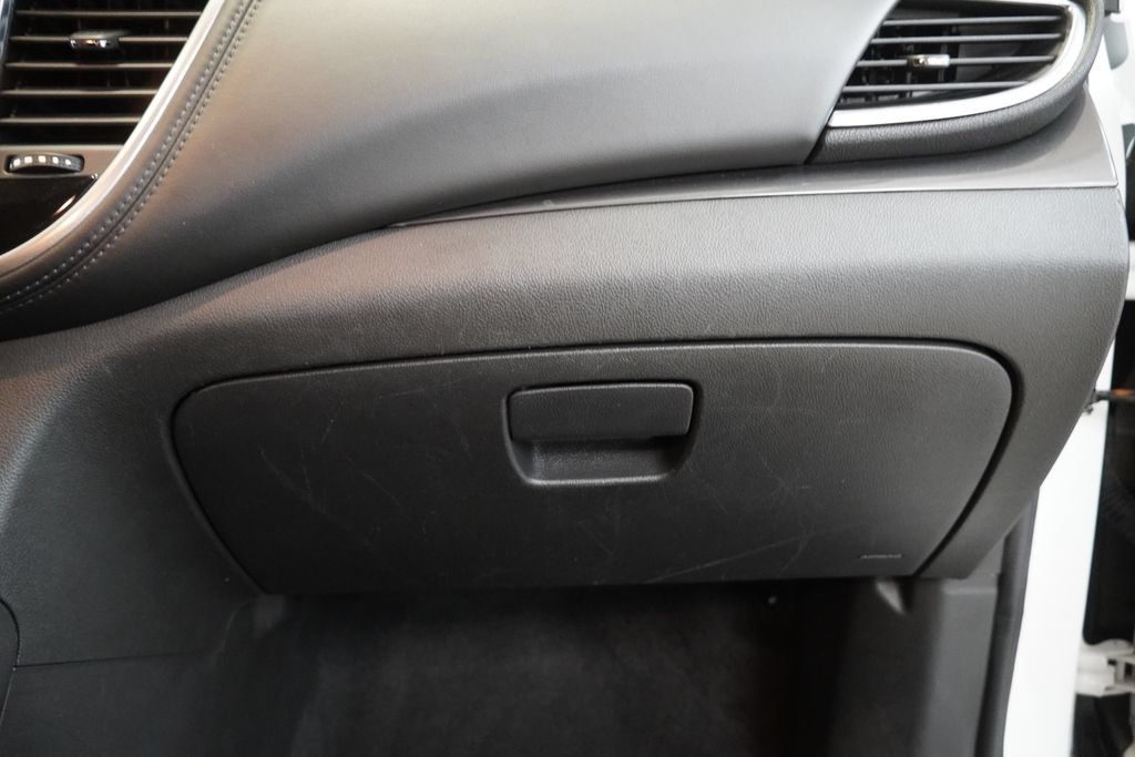 Used 2017 Buick Encore Sport Touring AWD/4WD image 34