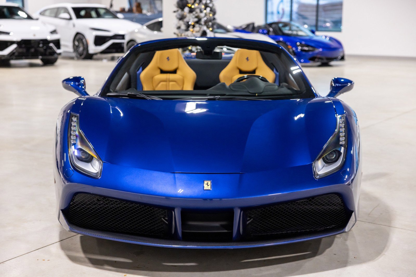 Used 2019 Ferrari 488 Spider image 11