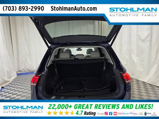 Used 2022 Volkswagen Tiguan SE w/ Panoramic Sunroof Package image 36