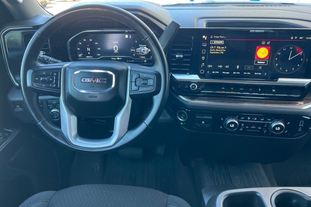 Certified 2023 GMC Sierra 1500 Elevation image 9