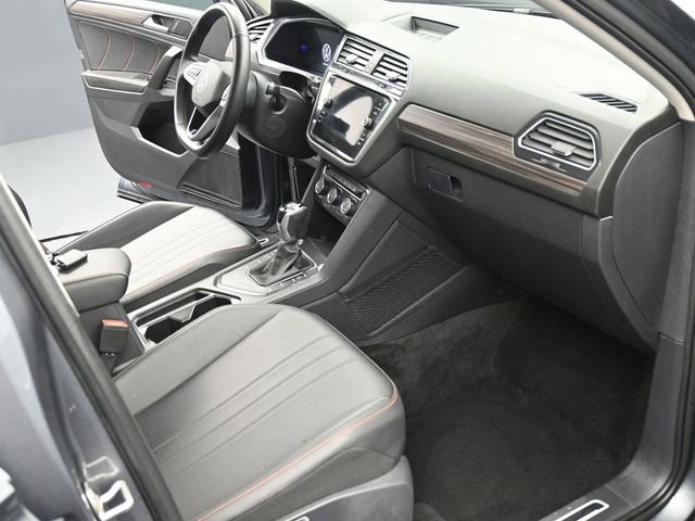 Used 2024 Volkswagen Tiguan Wolfsburg Edition image 25