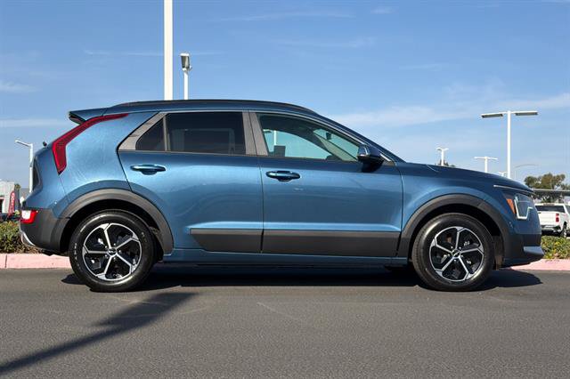 New 2026 Kia Niro EX FWD image 3