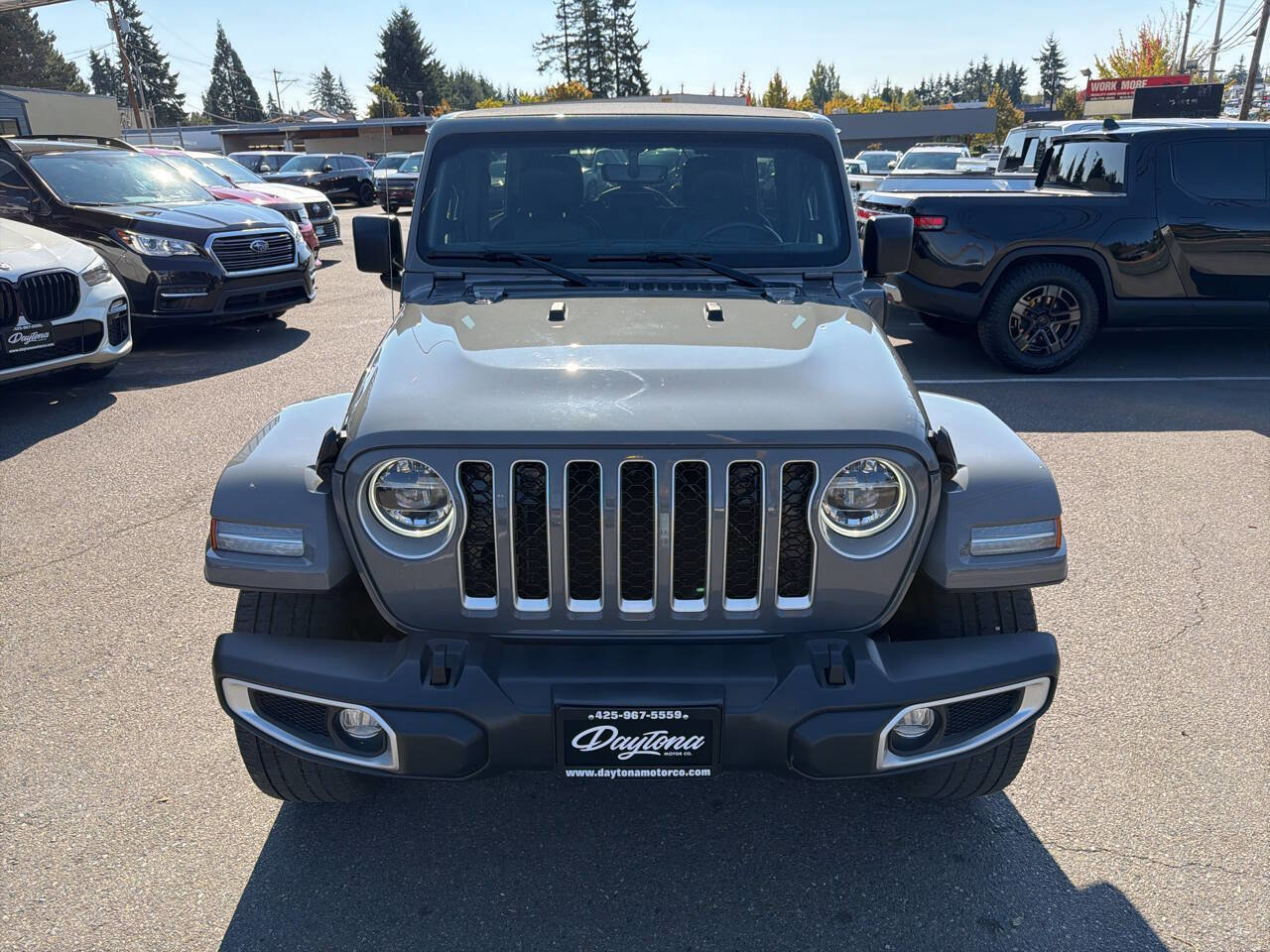 Used 2021 Jeep Wrangler Unlimited Sahara w/ Cold Weather Group image 16
