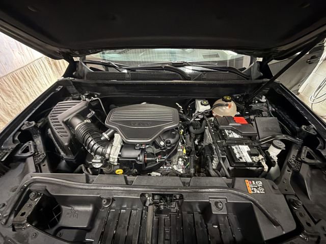 Certified 2021 GMC Acadia SLT w/ Elevation Edition FWD image 28