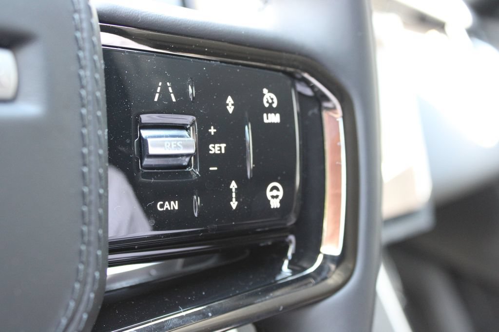 New 2026 Land Rover Range Rover Velar S AWD/4WD image 15